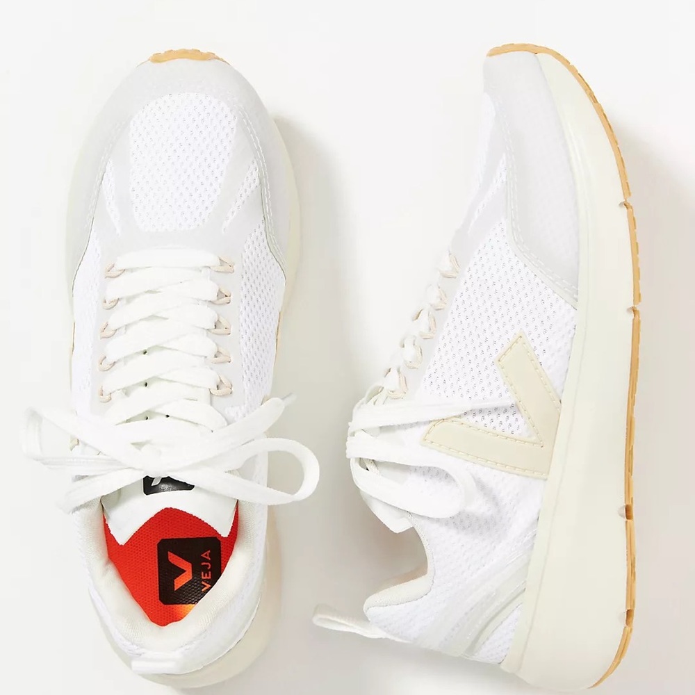 Veja Condor Sneakers Anthropologie Free People Size 39 size 8 but fit like a 7.5
